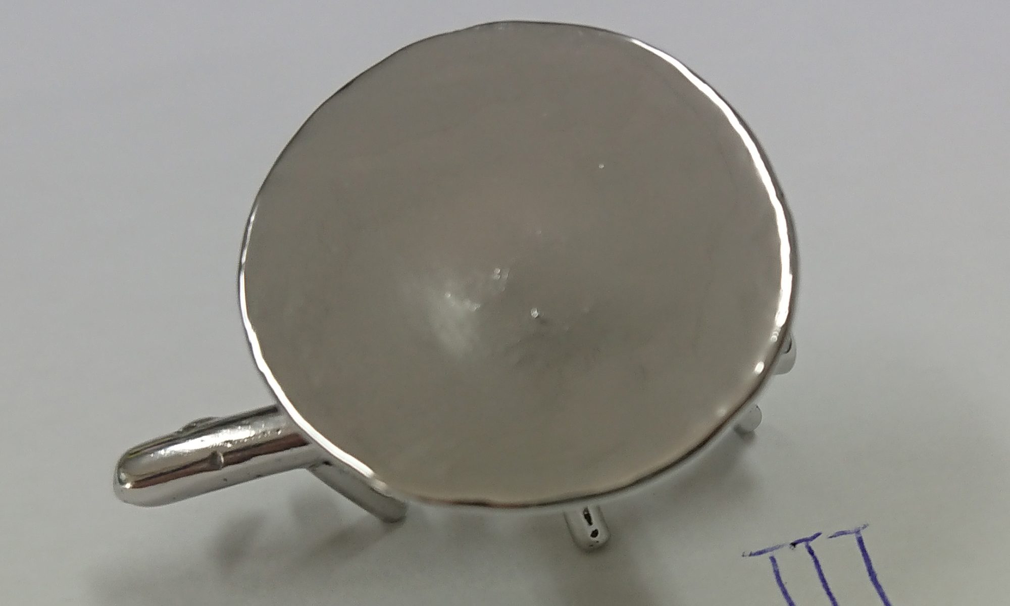 硬質金属（合金）：ドライフィニッシュ工法（バレル研磨の乾式鏡面仕上げ）